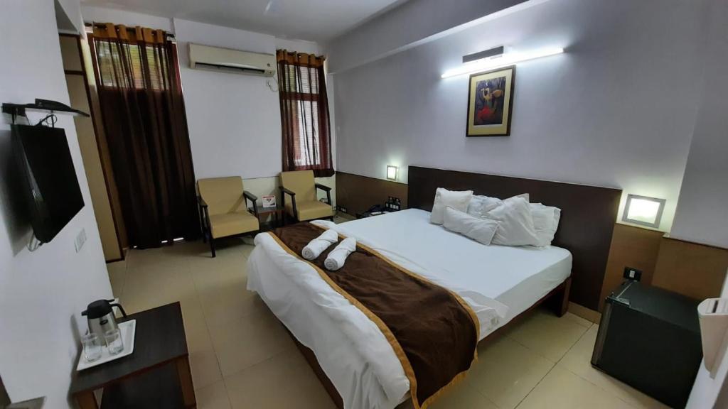 Bathroom, New Delhi YMCA Tourist Hostel in New Delhi