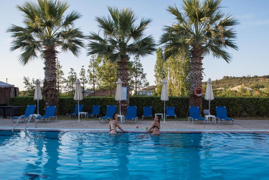 Hotel Petros — Swimming pool in Tsilivi, Ionian Islands