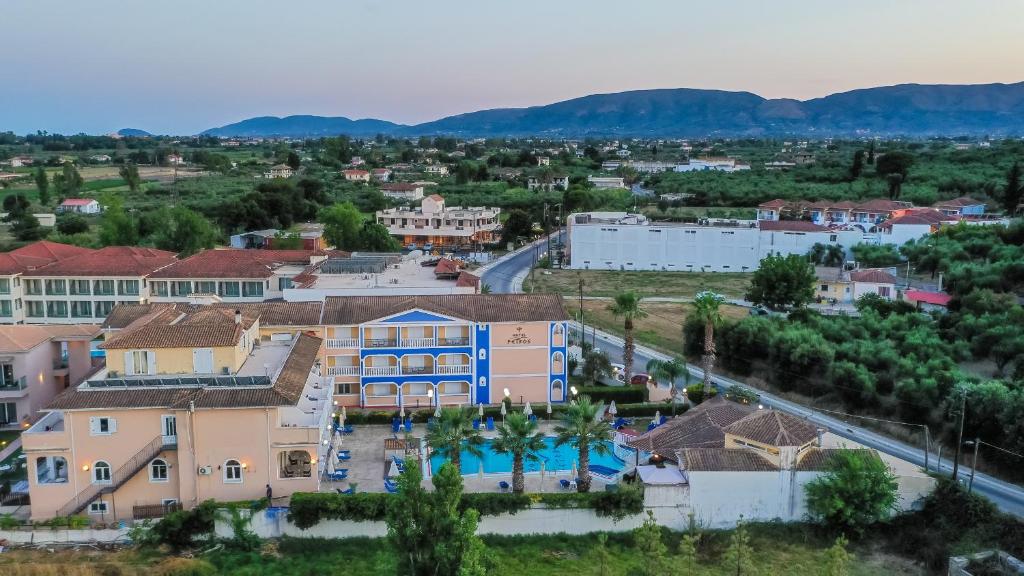 Hotel Petros — Hotel building in Tsilivi, Ionian Islands
