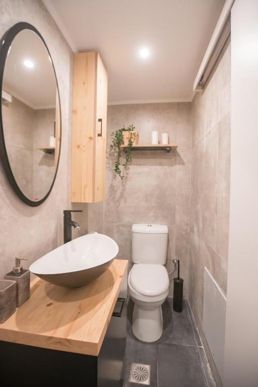 Athenian Living Suites photo