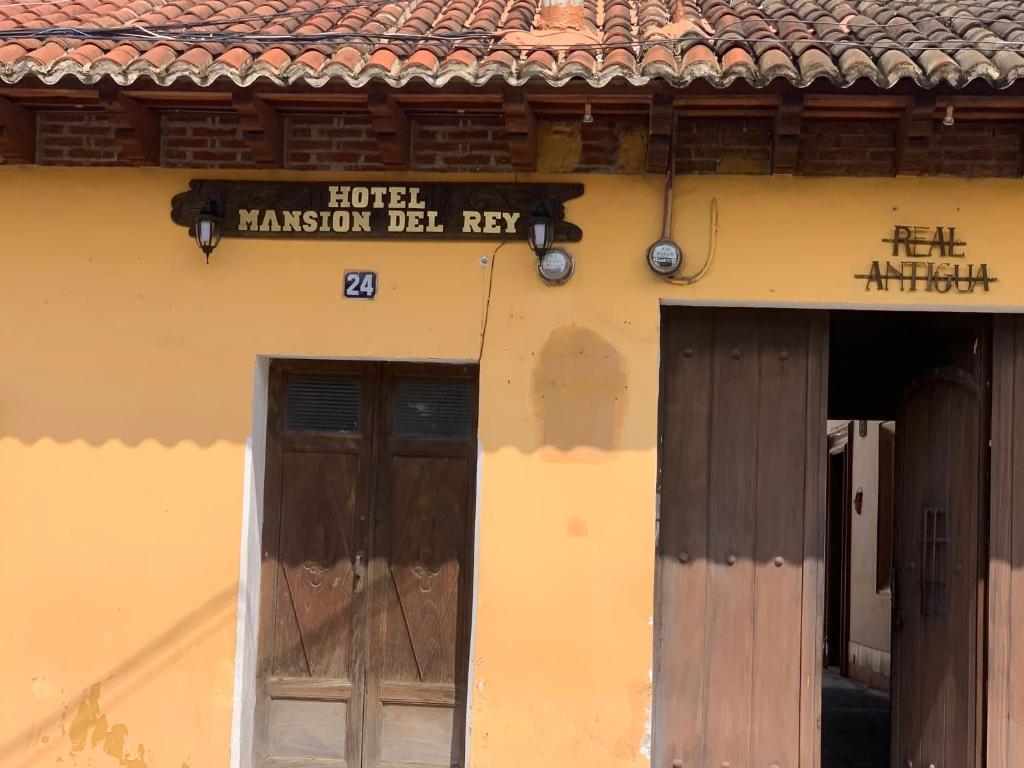 Hotel Mansion Del Rey photo