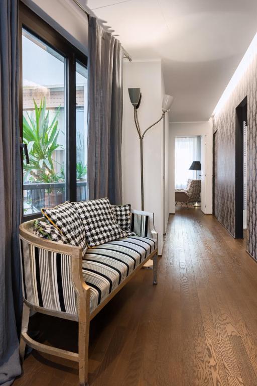 Flats4rent Al Monte - 4