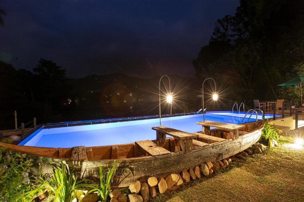 Huluganga Ridge, Kandy photo