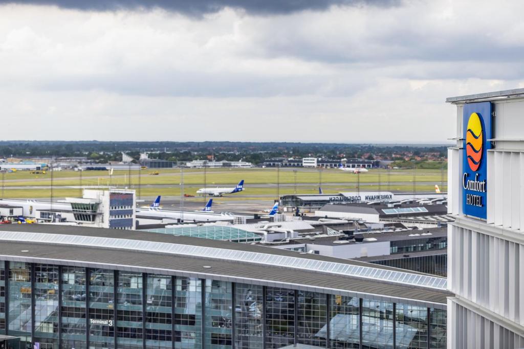 Comfort Hotel Copenhagen Airport photo