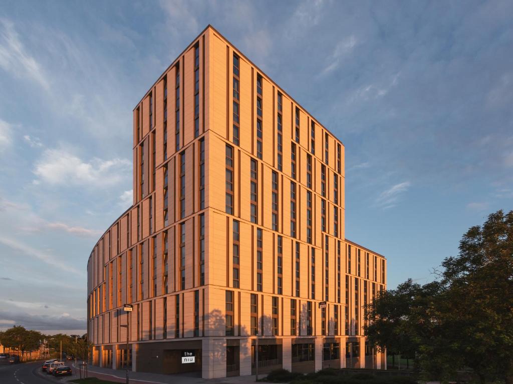 홀리데이 인 더 뉴 탭