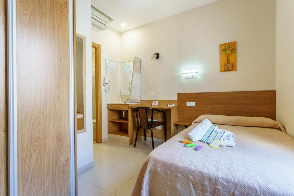 Hostal Costabella powered by My Place in the Sun photo