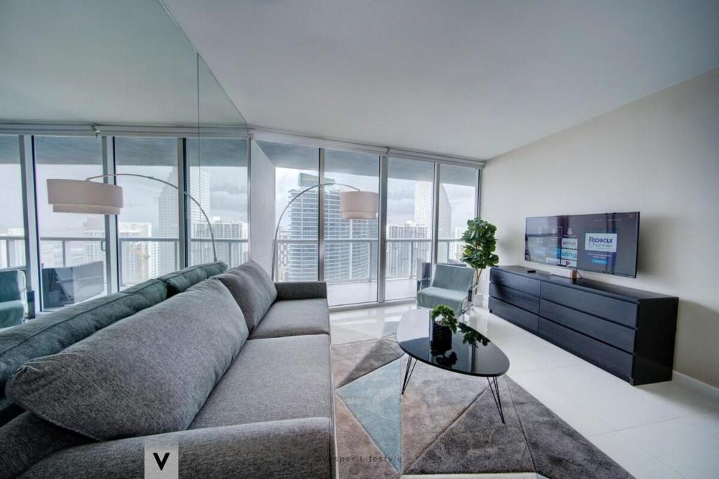 ICON Brickell Suites by Vesper photo