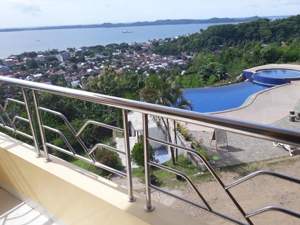 Balcony/terrace, BUKIT KENARI Hotel & Restaurant in Parepare