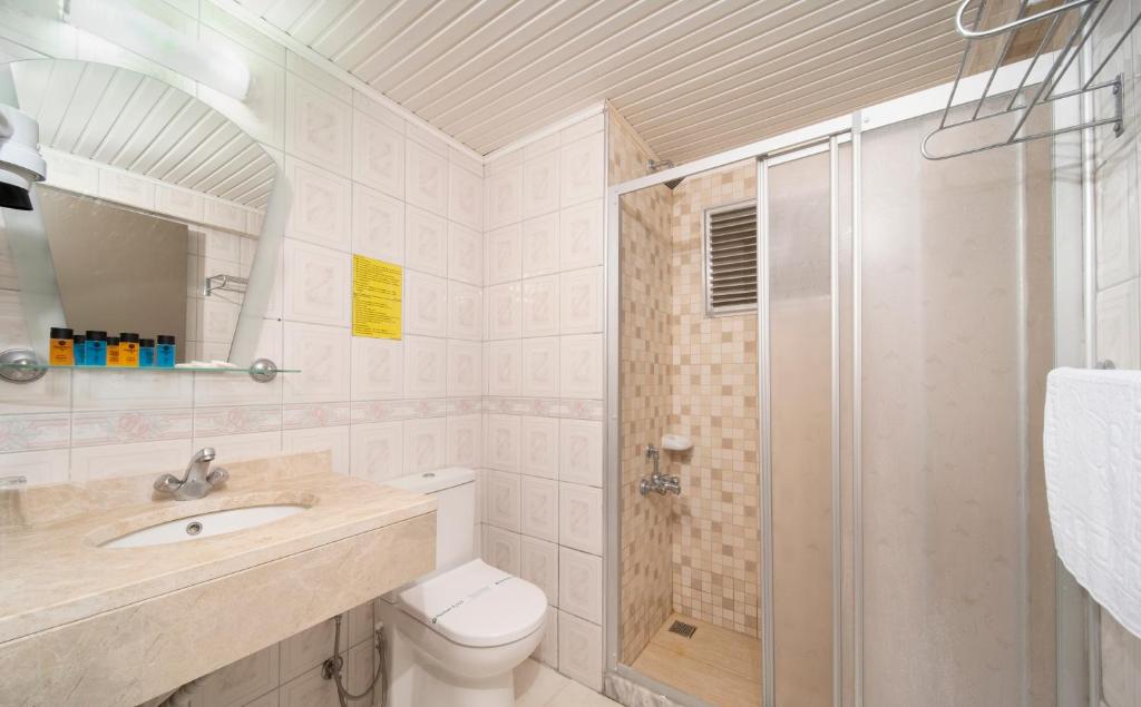 Hotel Esra and Family Suites - All Inclusive — Hotel rooms in Didim, Aydin