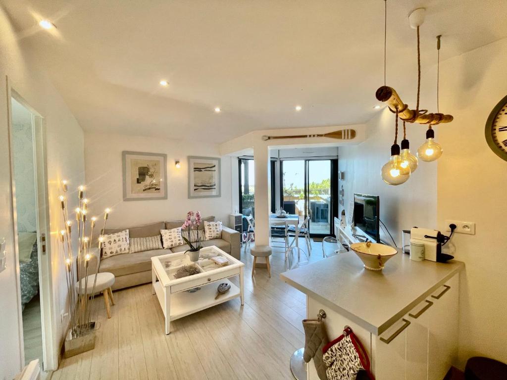 On the Beach, Lacanau-Océan