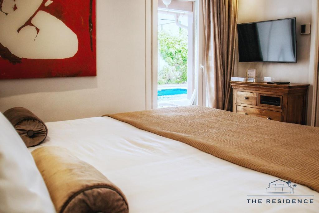 The Residence by the Beach House Marbella photo