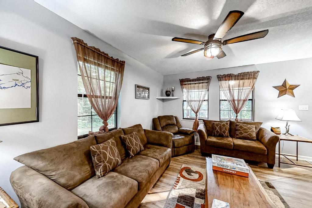 Sequoyah Hideaway, Andersonville