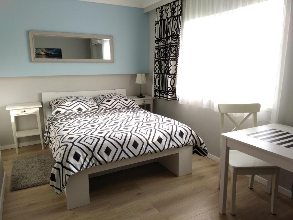 Pod Jaskółką, Ustka