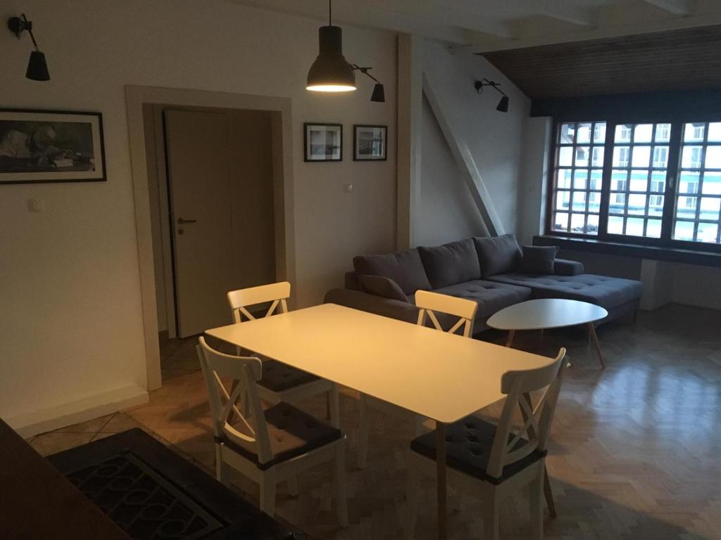 Notte, Biograd na Moru