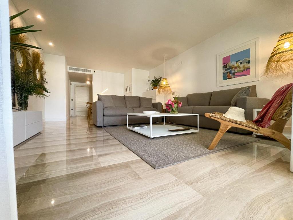 Apartamento en complejo Mascarat Beach, IS72B - 4
