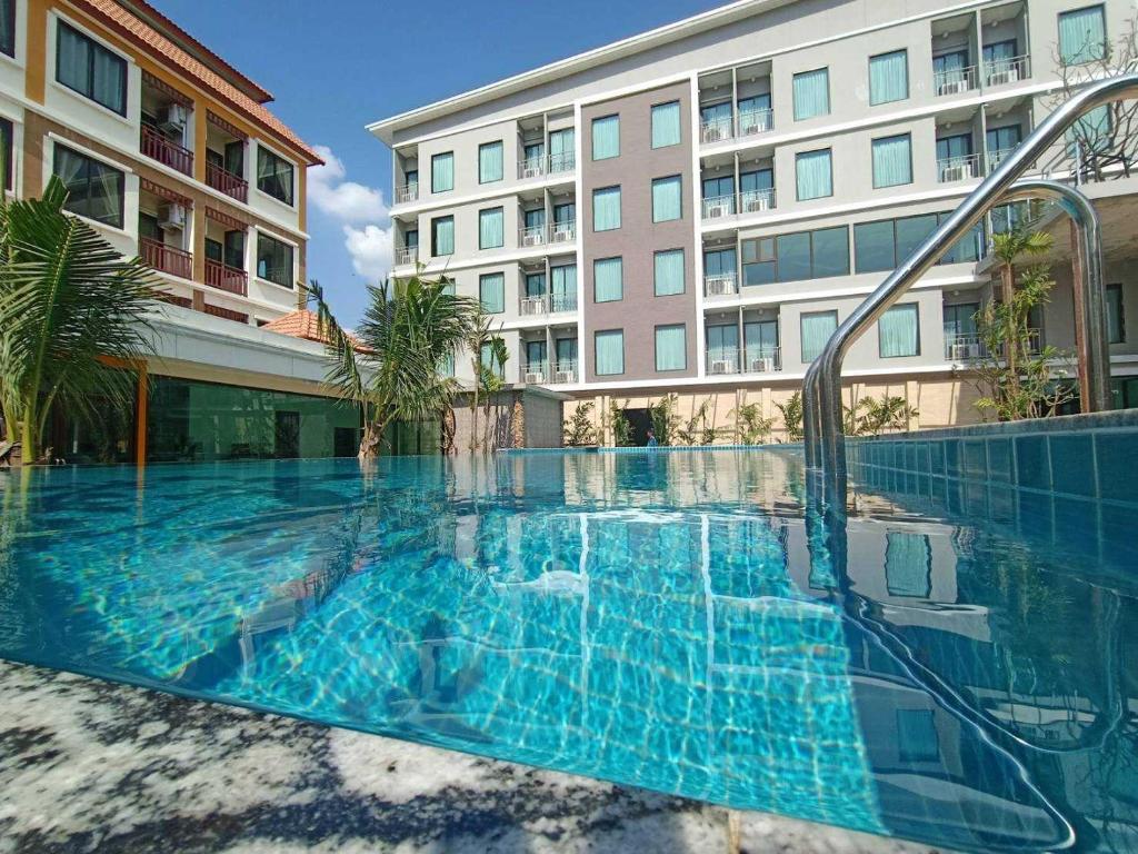 Sasi Nonthaburi hotel and apartment