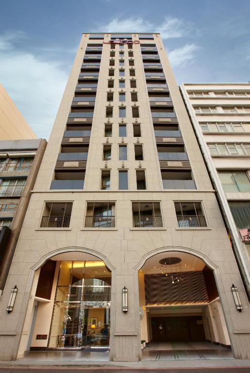 Hotel Exterior Image