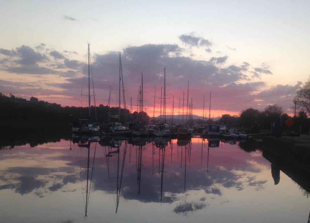 Yacht Highwayman photo