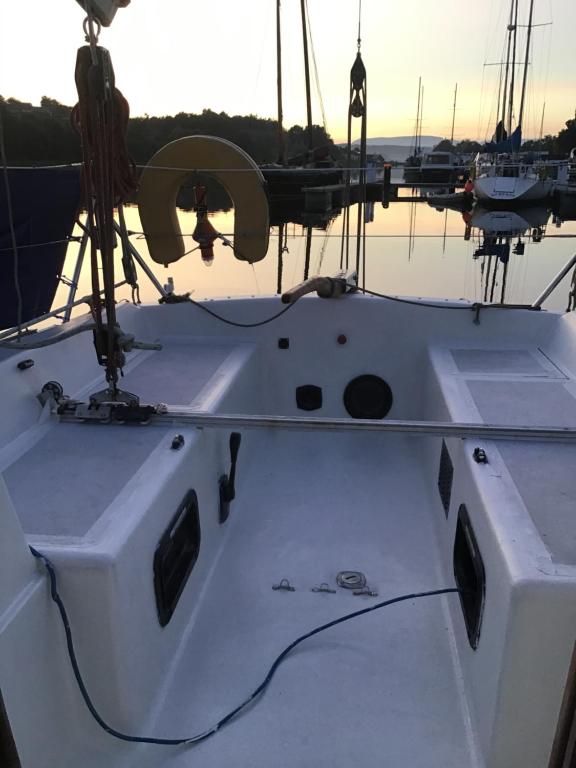 Yacht Highwayman photo