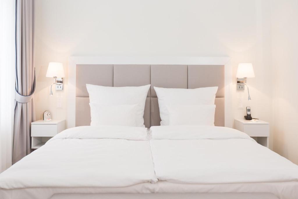 Hotel Brandenburger Tor Potsdam photo