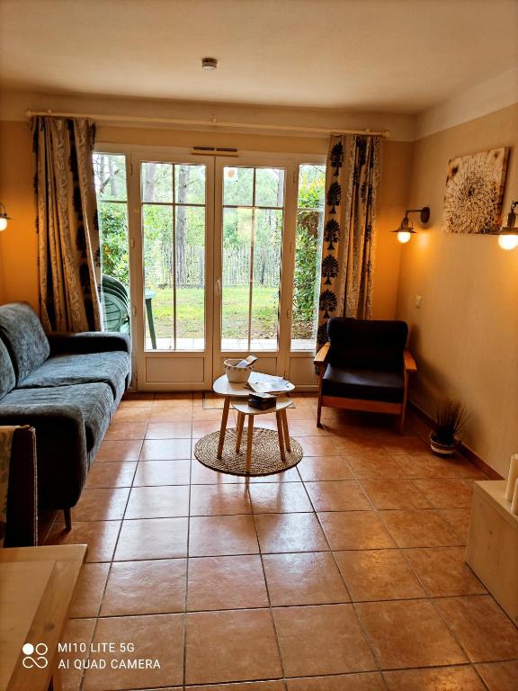 Maisonnette cosy avec Piscine golf et océan à vélo - 1