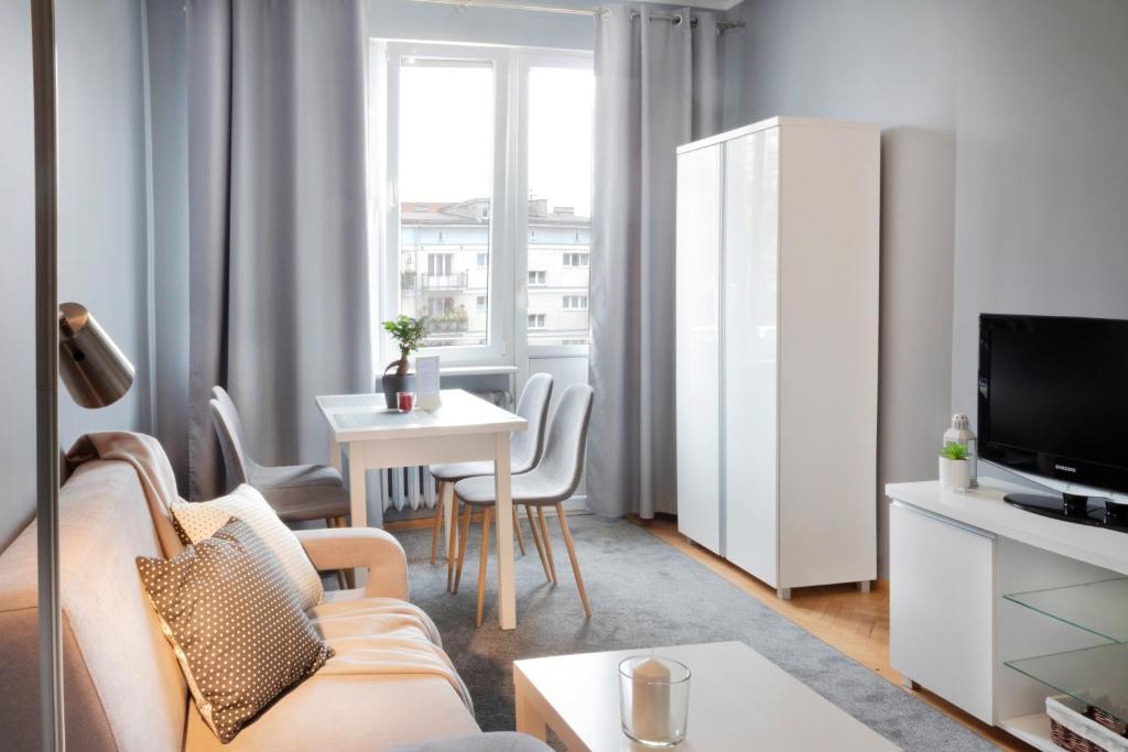 Close to everywhere, Parking ! Happy Apartment Old Town & Main Station, Gdaňsk