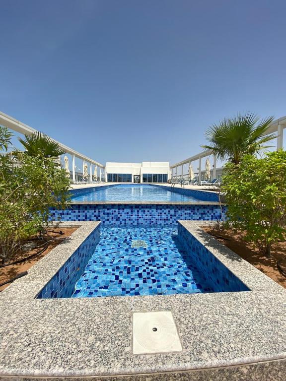 Swimming pool, 2 BEDROOM INCREDIBLE OCEAN VEW APARTMENT in Ras Al Khaimah