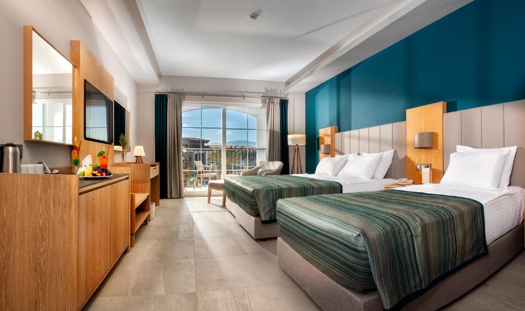 Ephesia Holiday Beach Club — Kusadasi, Aydin