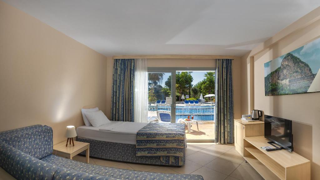 Ephesia Holiday Beach Club — Kusadasi, Aydin