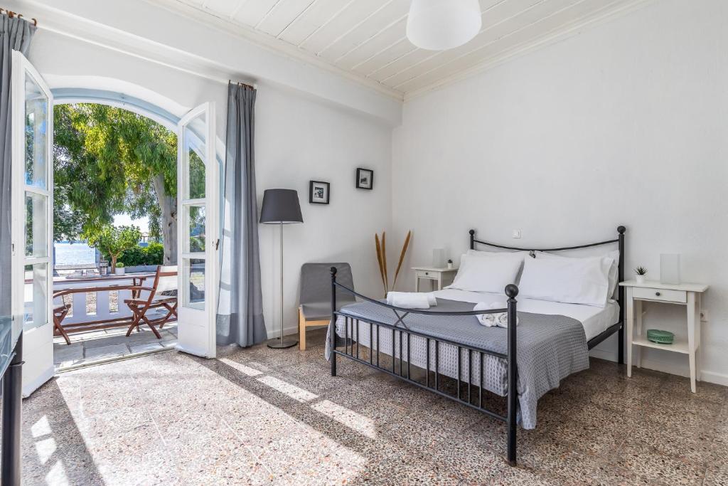 PSARIANOS BEACHFRONT APARTMENTS photo