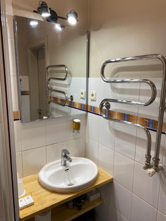 Hotel Kert FREE PARKING photo