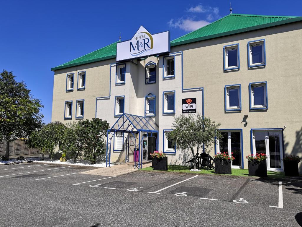 Hotel M&R photo