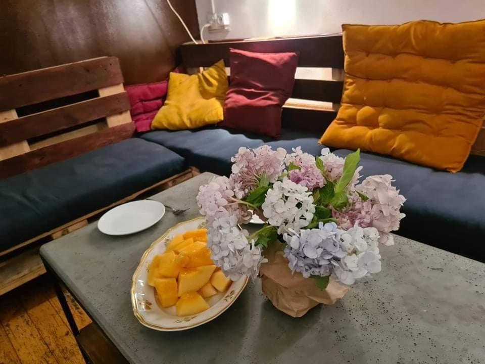 BroBro hostel — Hotel in Tbilisi