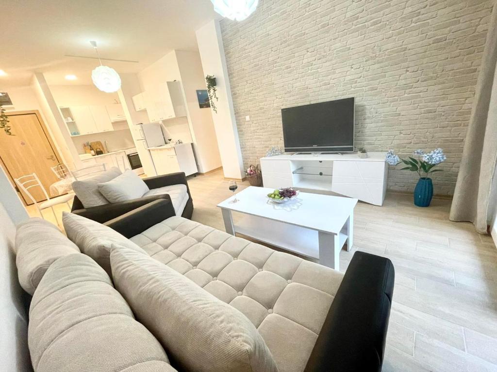 Olive Square Apartment Budva - 2