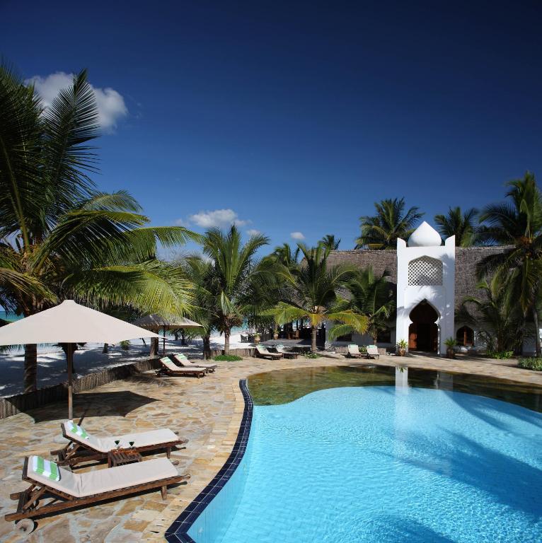 Sultan Sands Island Resort & Spa — Swimming pool in Kiwengwa, Zanzibar North