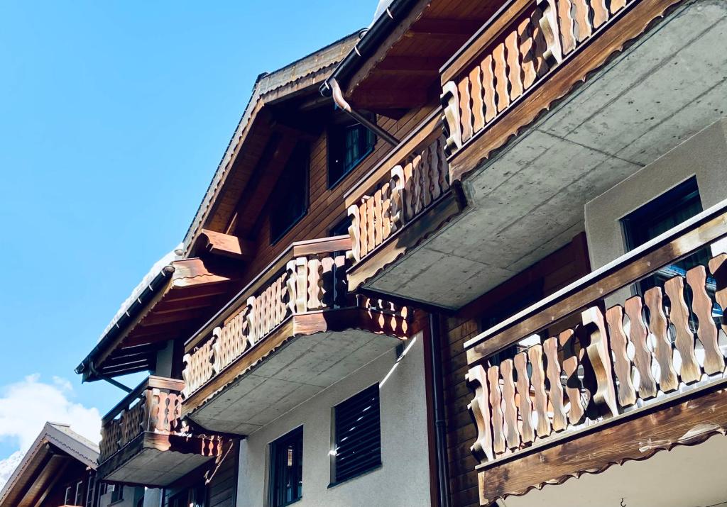 Saas-Fee renovated flat in center of the village - 2