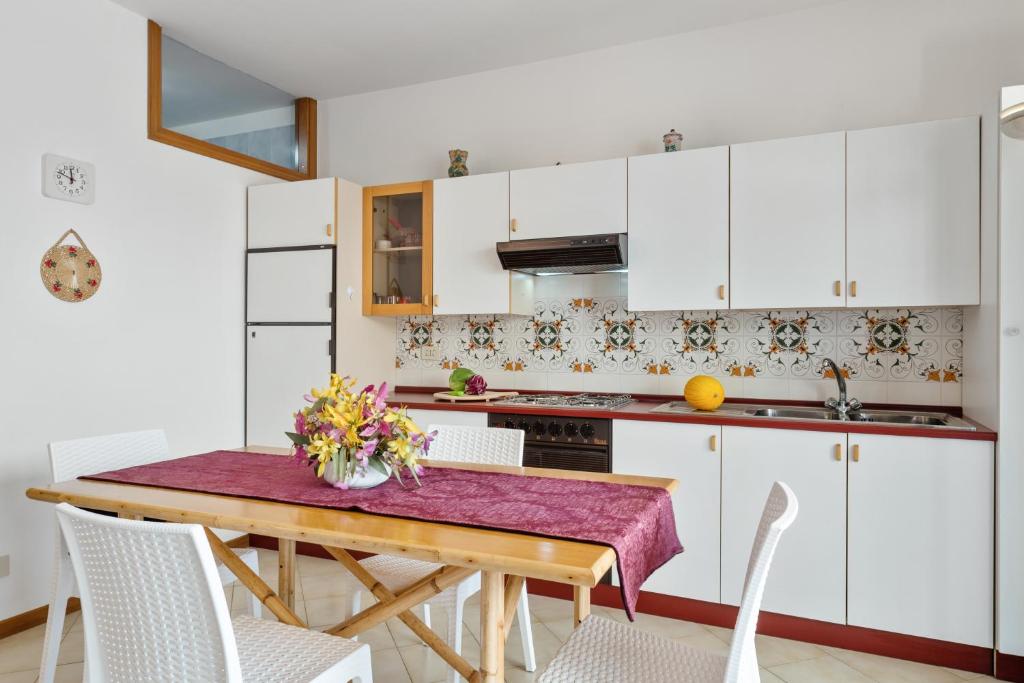 GuestHost - Taormina Comfortable Apartment with Terrace - 3