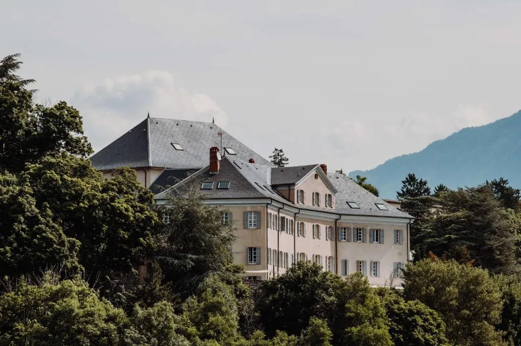 Hotel la Robeyere; BW Signature Collection，位于埃姆布能的酒店
