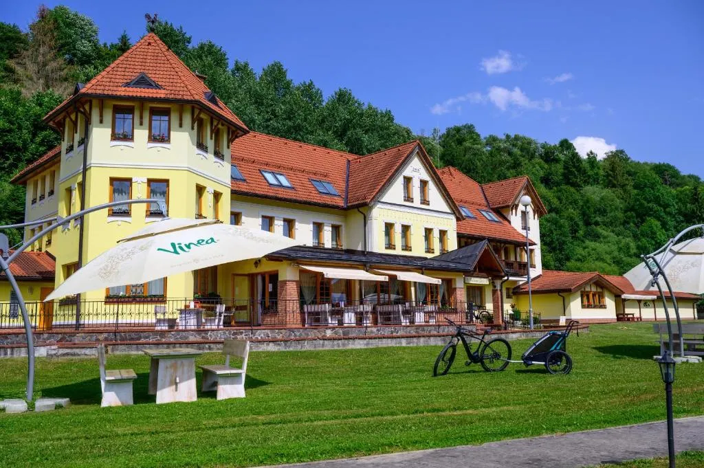 Hotel Julianin dvor, hotel v destinaci Habovka