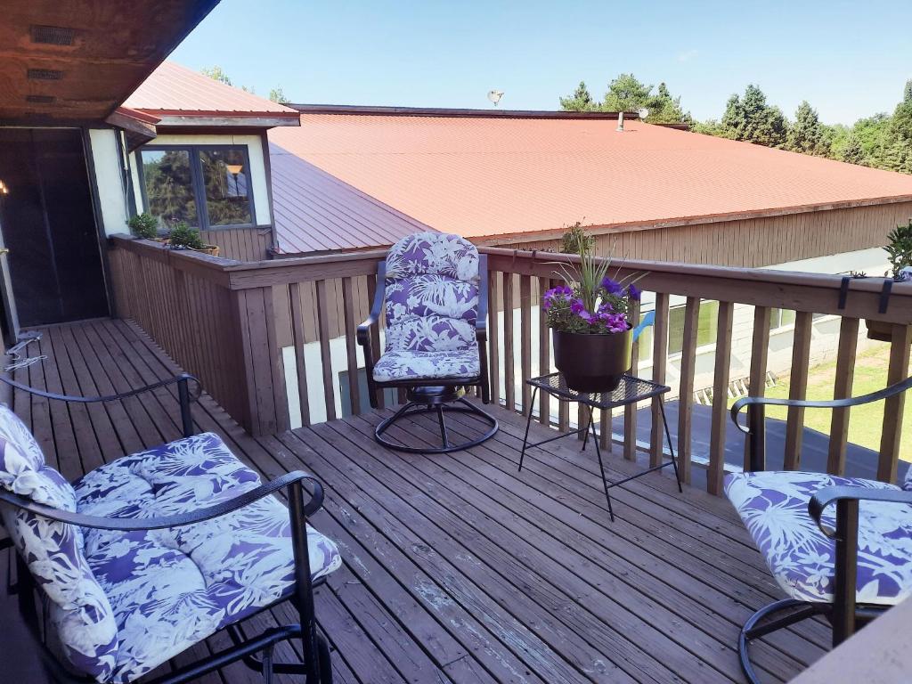 Black River Lodge photo