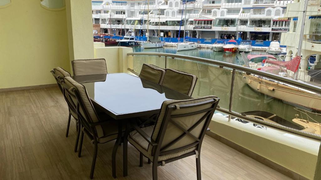 Capaldi Luxury Holiday Rentals Puerto Marina Benalmadena - 5