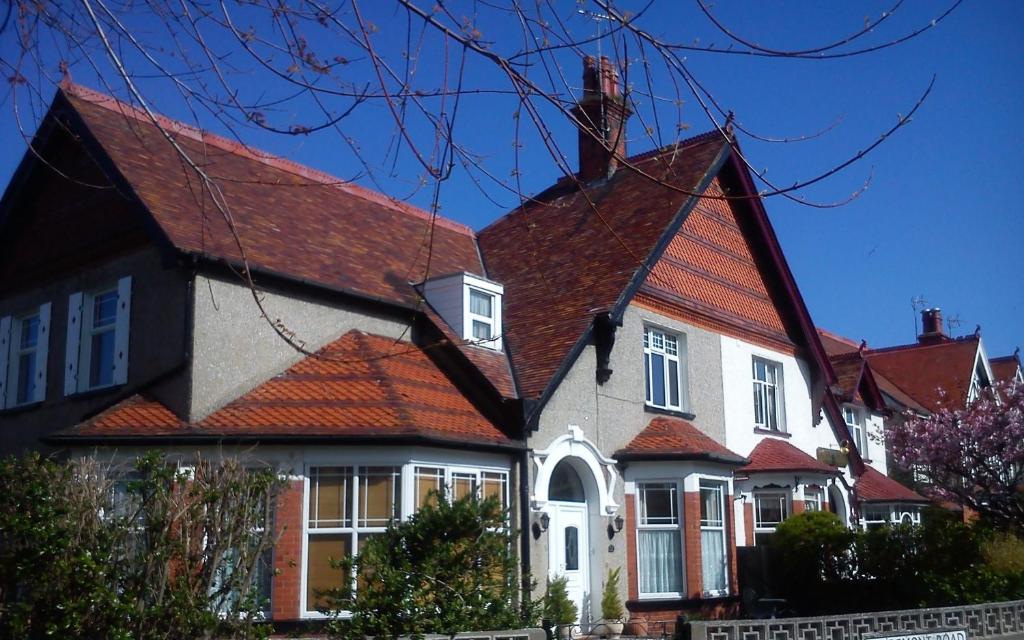 Claremont House Holiday Apartments photo 3