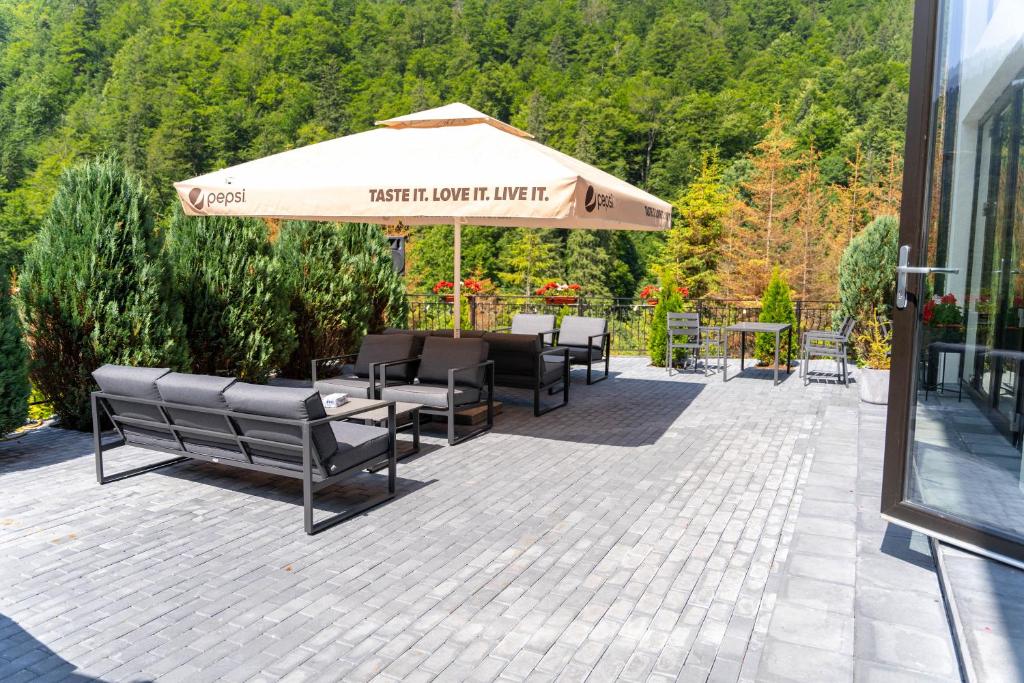 Piscul Negru Hotel - Transfagarasan photo