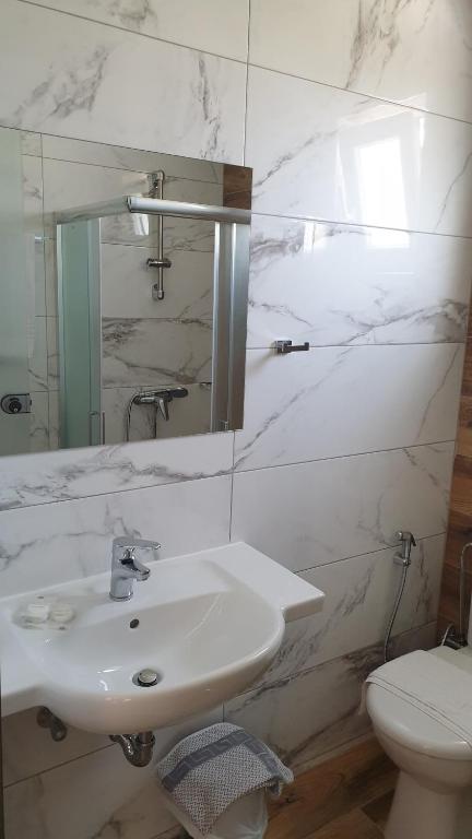 Miros Hotel Apartments photo
