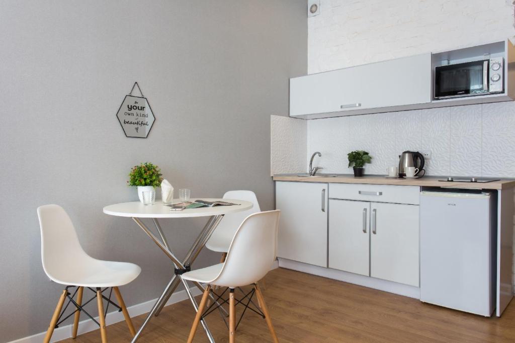 New studio near metro Yaroslava Mudroho Universytet - Chernyshevska str 95-1 전경