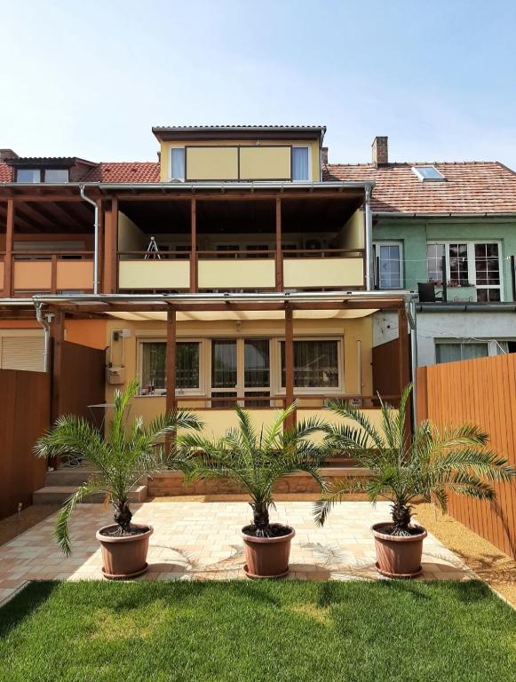 Vanessza apartman 전경
