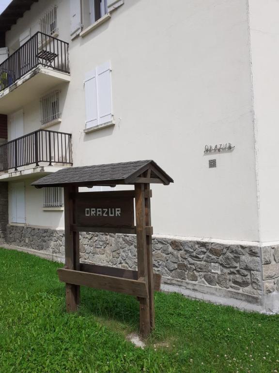Appartement T2 entièrement rénové dans résidence calme - 5