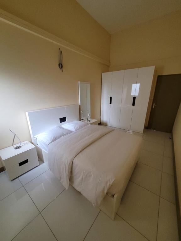 Hello Guyane - F2, Nº4 Haut Standing et Mezzanine, Cayenne