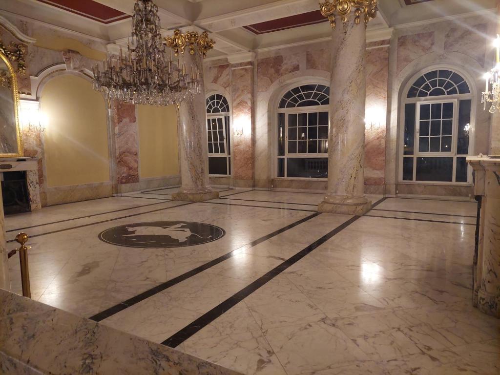 Belle Époque Panorama Apartment - 4