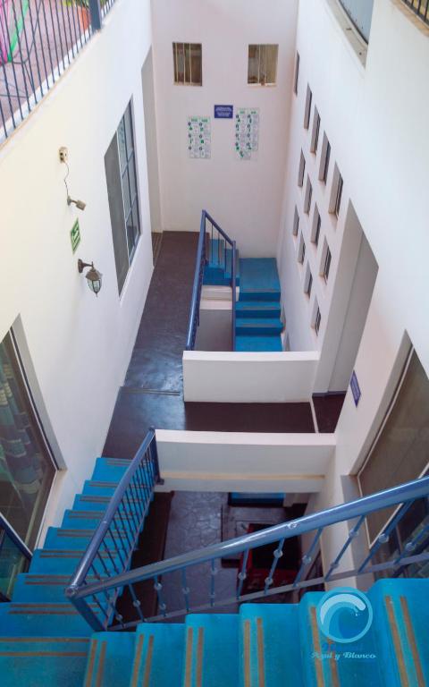 Hostal Azul y Blanco photo